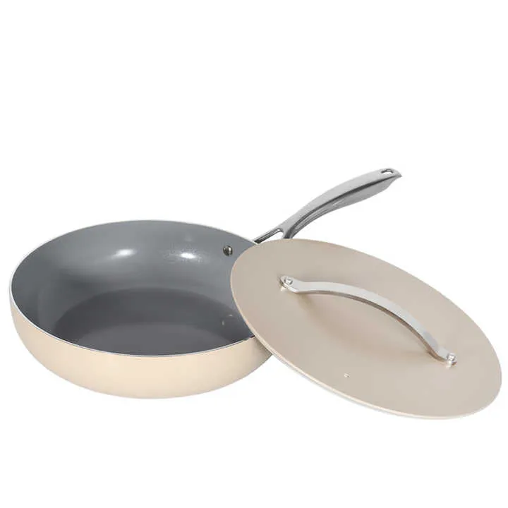 مجموعة أواني طهي حديثة غير لاصقة ، . Modern Non-Stick Cookware Set,