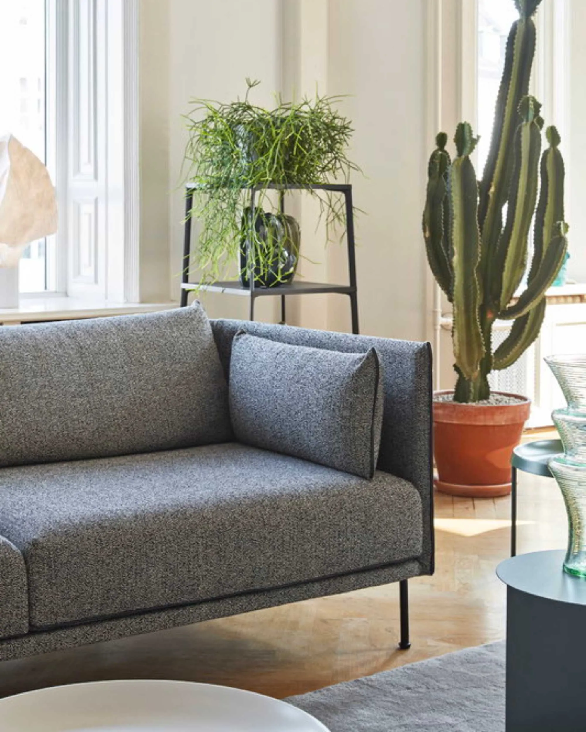 Hay Silhouette sofa 3-seater, olavi 03/silk black/black steel