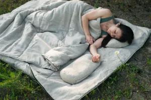 Special listing for J.: two 100 x 200 cm Shikibutons, one thick double and one thin sleeping bags